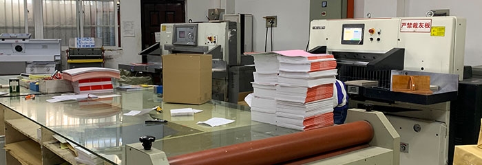 畫冊印刷廠：企業(yè)畫冊印刷與產(chǎn)品畫冊印刷有區(qū)別嗎？(圖1)